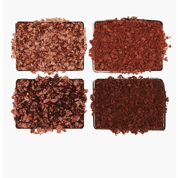 Charlotte's Pillow Talk Dreams Luxury Eyeshadow Palette - Picture 6 of 13